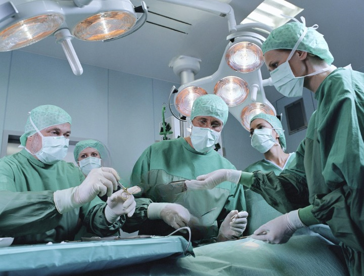 The Viral Challenge That Nearly Ended in Tragedy: A Wake-Up Call for the Digital Generation