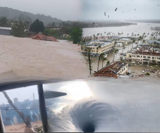 Massive Hurricane Approaches the Coast: Authorities Urge Urgent Action as Storm Gains Strength