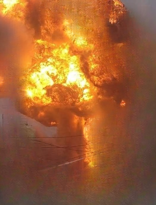 BREAKING: At least 300 homes estimated damaged or destroyed after large fire…See more