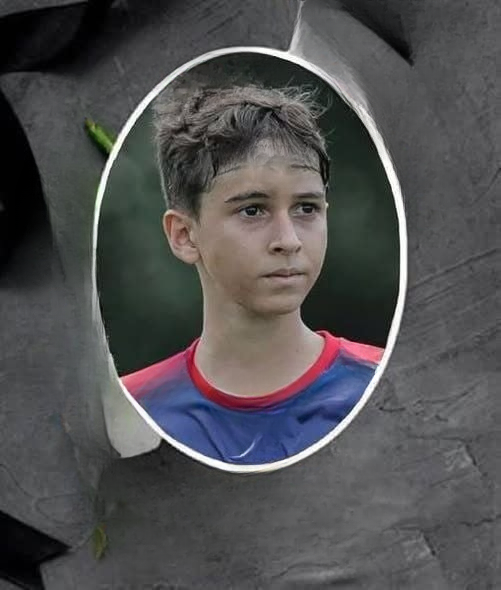 Football Player Just 14 Years Old Dies After Feeling Pain In… See more