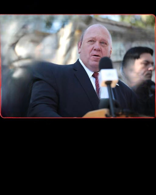 Tom Homan Silences Heckler During TPUSA Event, Turning Tension Into a Teaching Moment