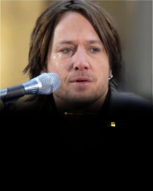 FANS RALLY AROUND KEITH URBAN AFTER HE ASKS THEM TO PRAY FOR HIM