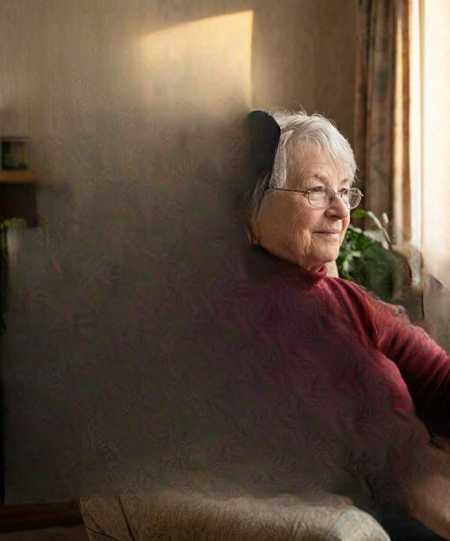 Living Alone at 73: Four Simple Habits That Bring Fulfillment and Joy