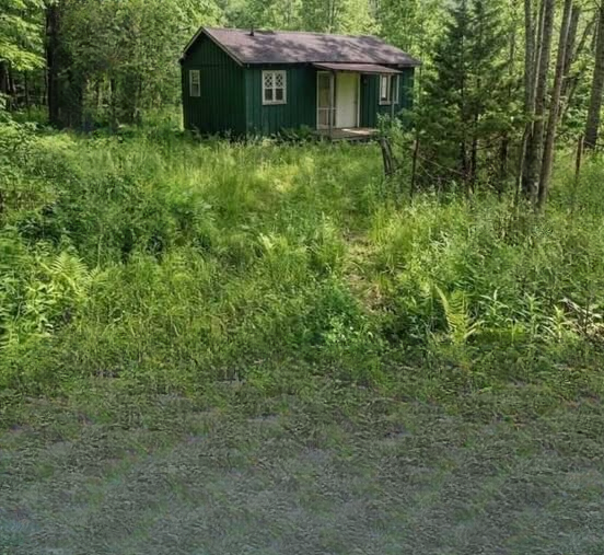 A Peaceful Getaway in Southeastern Ohio: Why Simple Cabins and Off-Grid Living Are Gaining Attention