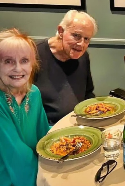 Hollywood Love in the Spotlight: Beloved Couple Shares a Heartwarming Moment