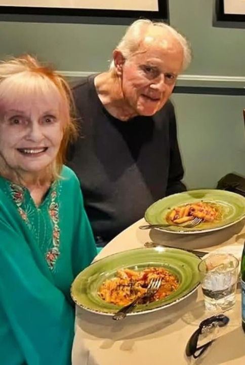 A Sweet Moment From a Beloved Hollywood Couple Still Captivates Fans