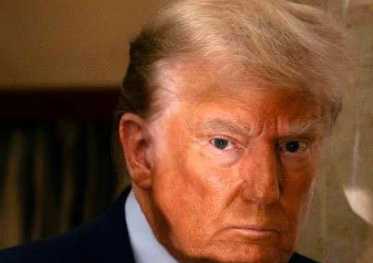 Late-Night Sighting Sparks Online Buzz After Mystery Photo of Donald Trump Circulates