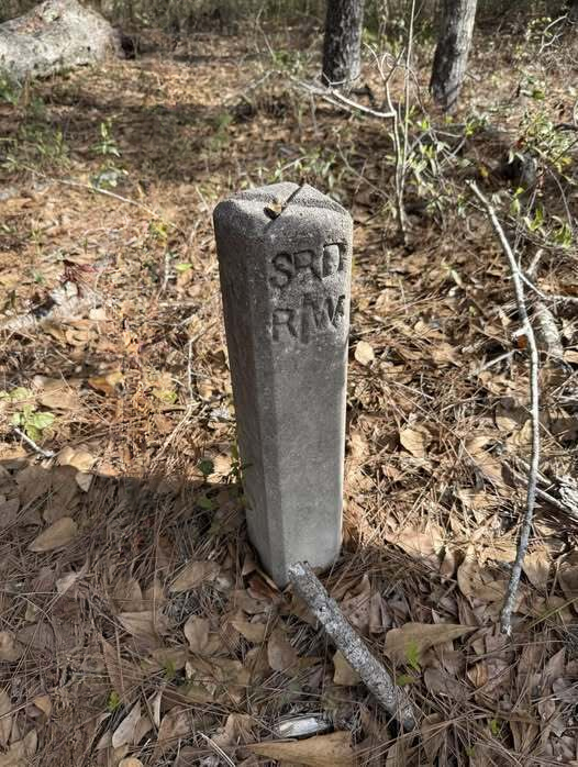 What Lies Beside the Silent Trail? The Small Concrete Marker That Reveals a Lost Road and a Forgotten Chapter of History
