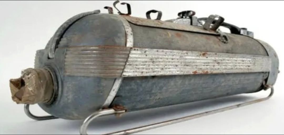 The Forgotten Origins of a “Mysterious” Cleaning Device That Changed Homes Forever