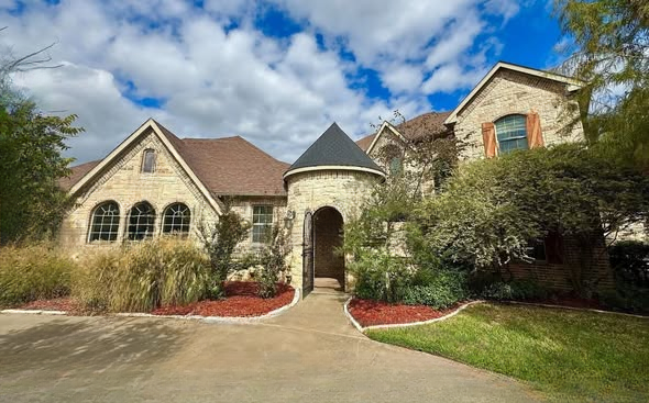 Spacious Modern Home Near Lake Texoma in Pottsboro, Texas Now Offered at a Reduced Price