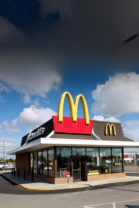 McDonald’s Adjusts U.S. Store Network: Why Some Locations Close While Others Open